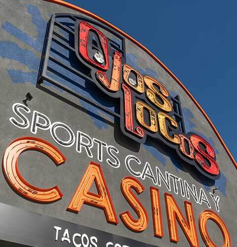 Ojos Locos Sports Cantina