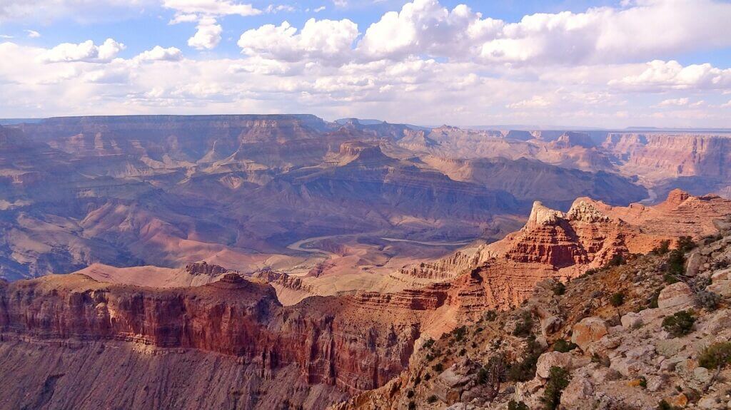 For a truly memorable experience during your Las Vegas bachelor party, consider taking a helicopter tour of the breathtaking Grand Canyon.