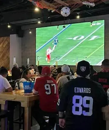 ¡MIRA DEPORTES AL ESTILO OJOS LOCOS!